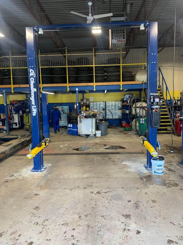 Car Lift / Hoist Challenger VLE10 VERSYMMETRIC price include installation (hoist inspections)